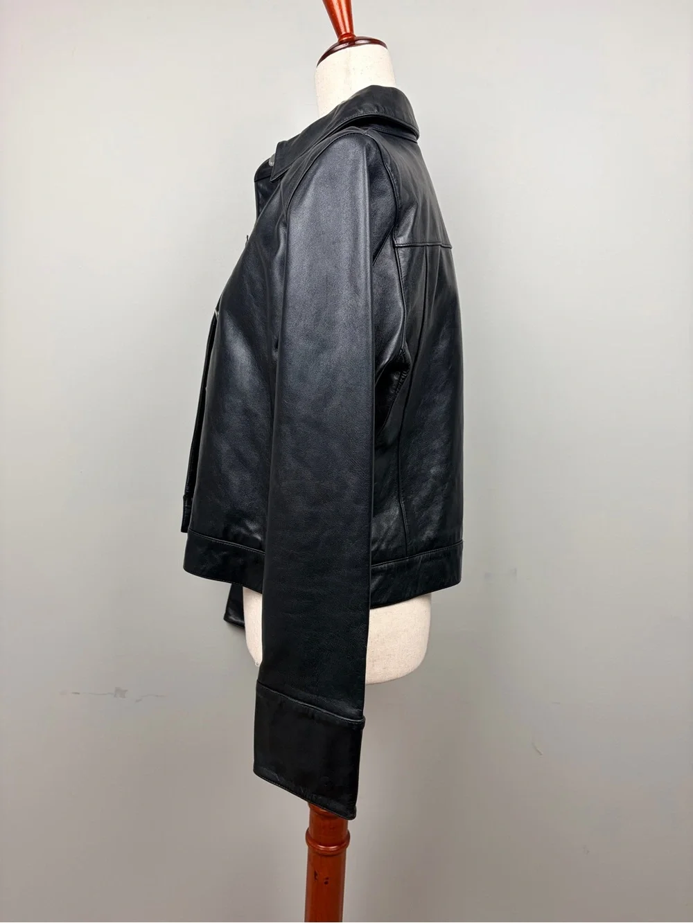 Vintage Banana Republic Black Leather Jacket Women’s M Button Front Collared